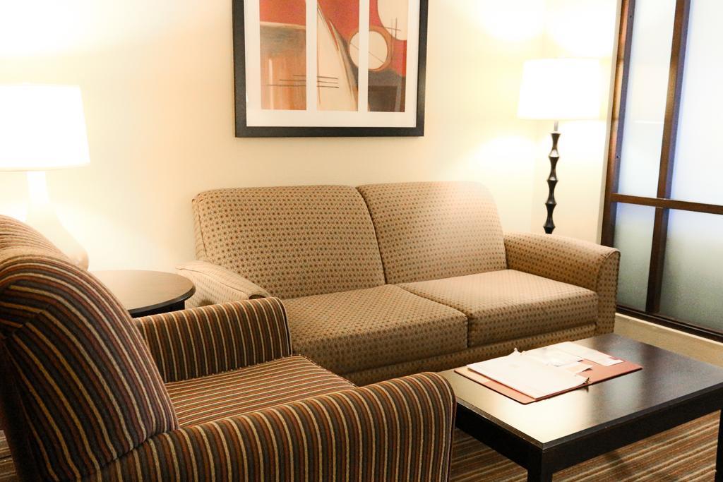 Comfort Suites Charleston West Ashley Εξωτερικό φωτογραφία