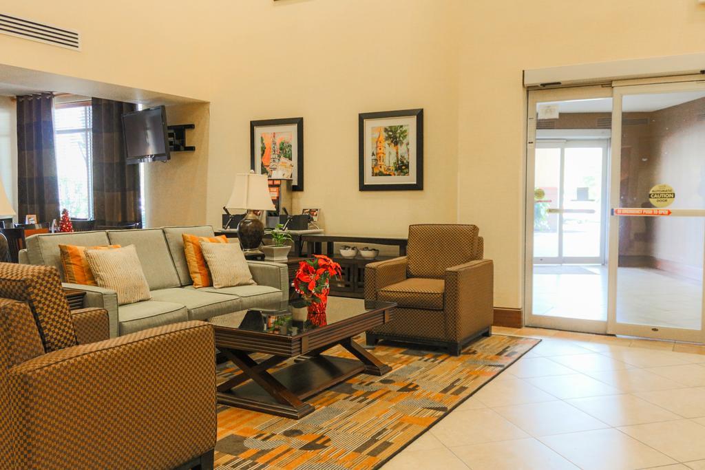 Comfort Suites Charleston West Ashley Εξωτερικό φωτογραφία